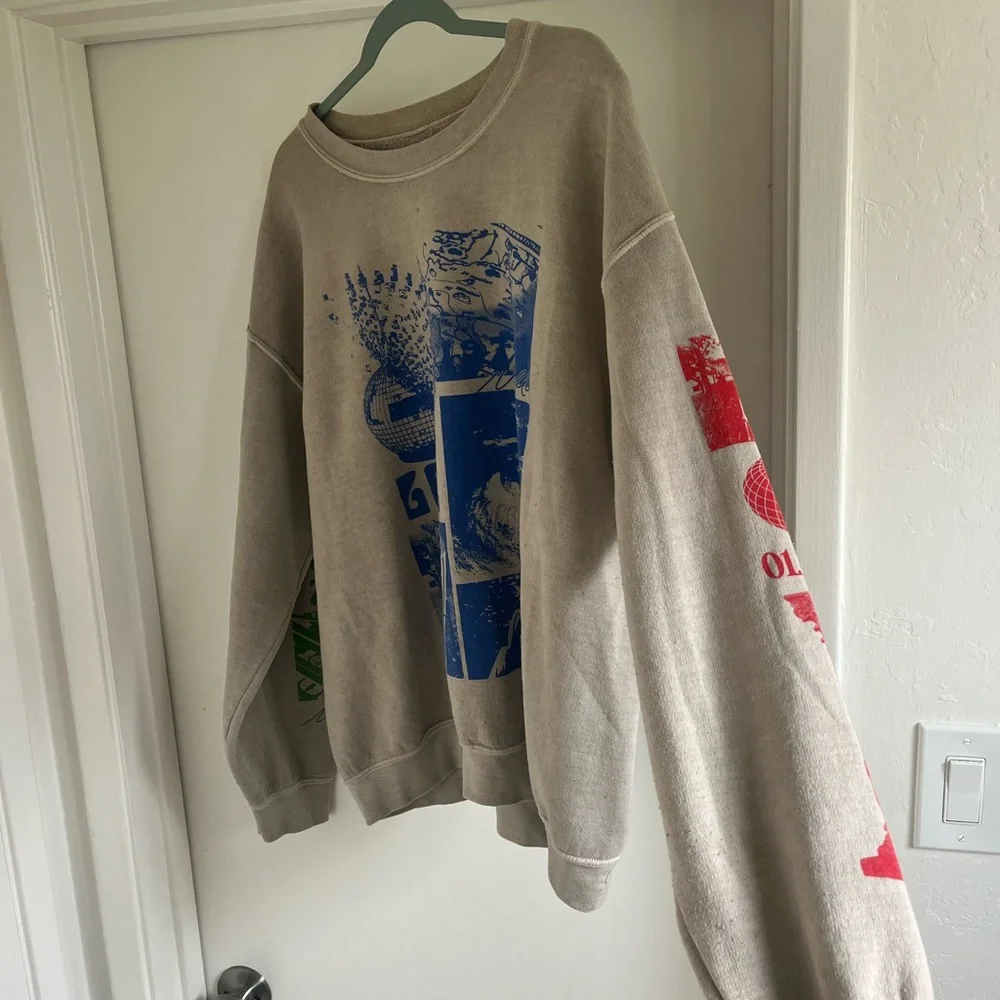 Urban outfitters sweater - Picture 3 of 5